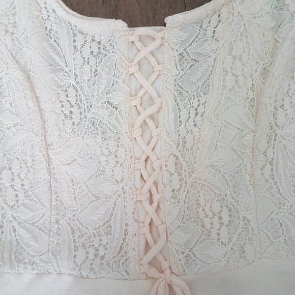 J Gee Ivory Lace-Up Asymmetrical Tiered Lace Sleeveless Woven Midi Dress, Sz PS - Picture 2 of 11